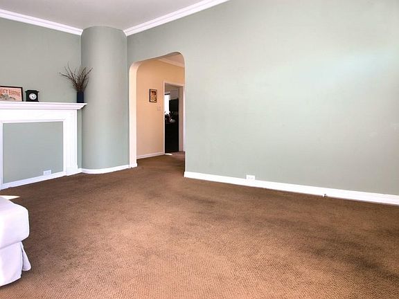 5th image of 5516 11th Ave NE