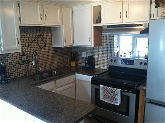 2nd image of 2707 Morin Grv