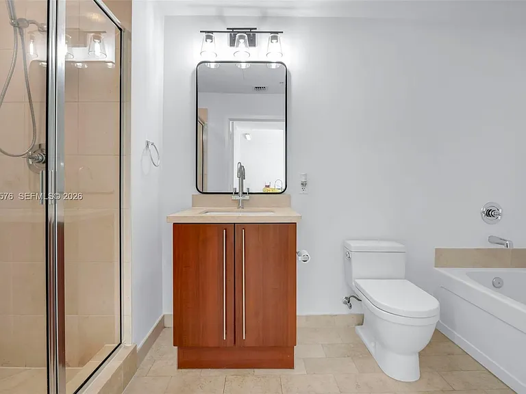 79 SW 12th St #2302 — Photo 25