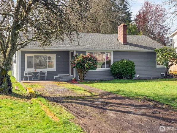 8808 35th Street W, University Place, WA 98466