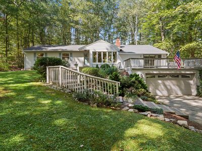 4 Old Bridge Road East, New Fairfield, CT, 06812