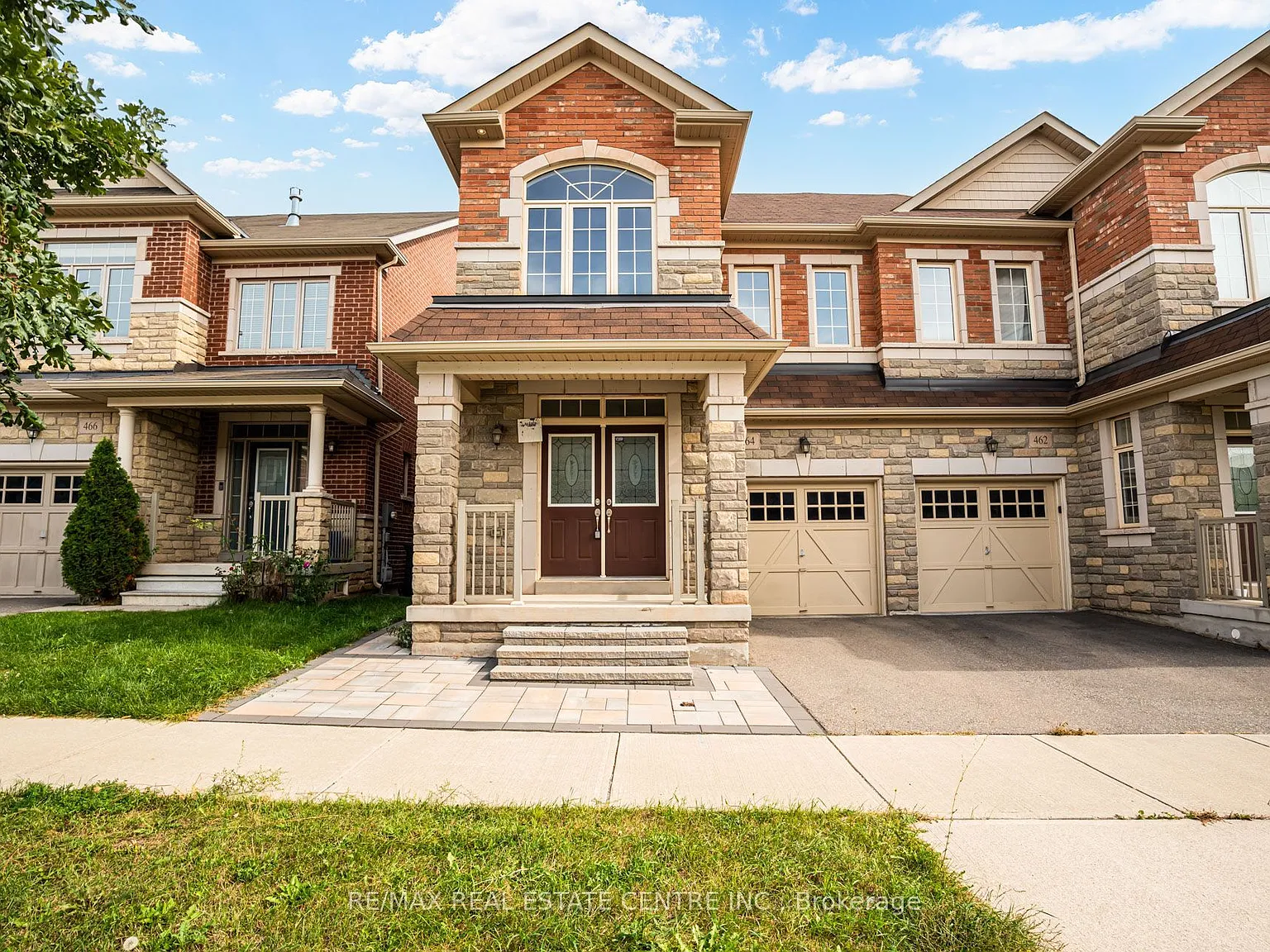 4 bed, $4,100 — Photo 2