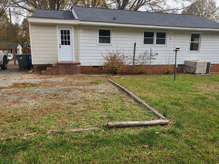 220 S Milford Dr #1 — Photo 13