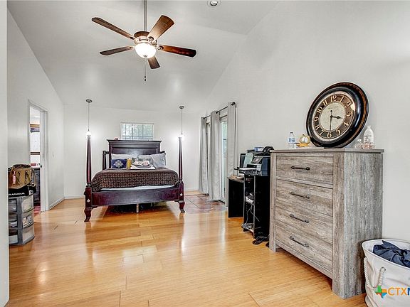 2nd image of 279 Shelley Ln