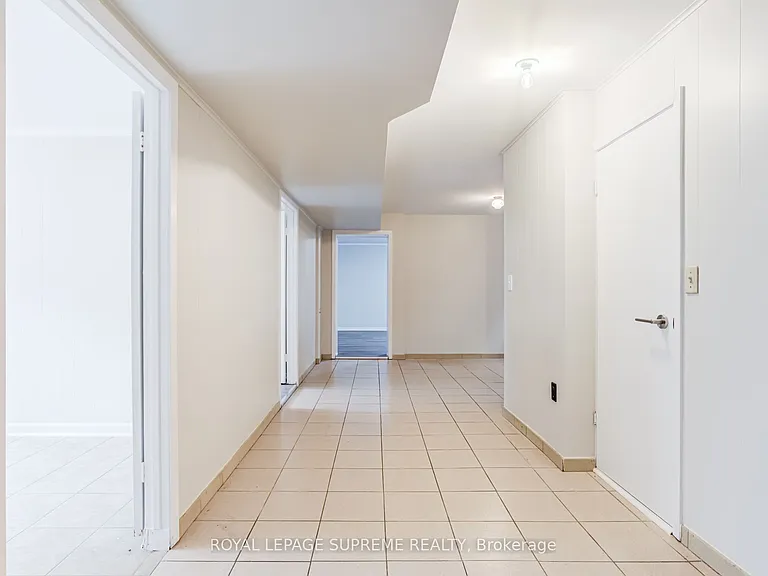 5 Paramount Ct #BASEMENT — Photo 6