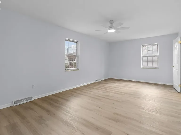 914 Hayes Ave — Photo 28