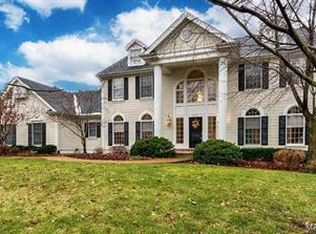 2015 Brook Hill Ln, Chesterfield, MO 63017