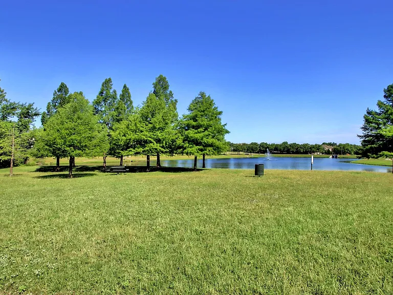 2129 Clear Lake Pl — Photo 34