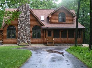 W7136 Wildberry Hill Rd, Plymouth, WI 53073