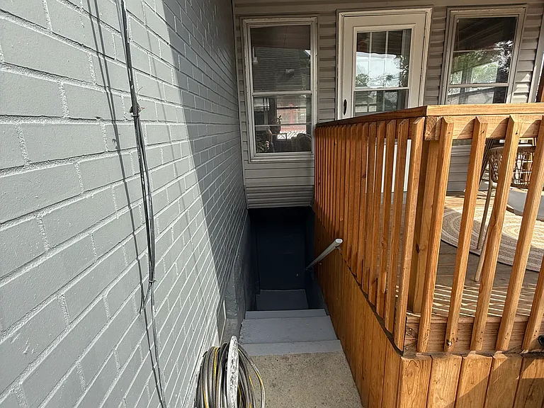 2435 Emil Ave — Photo 22