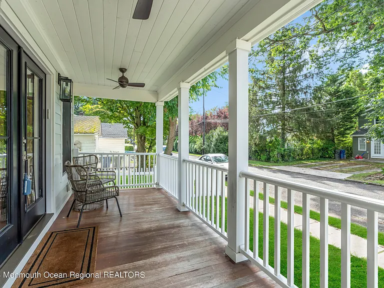 515 Beechwood Ave — Photo 3