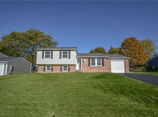 227 Overland Trl, West Henrietta, NY 14586