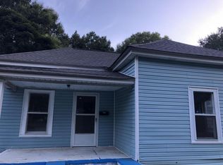 105 Cora St, Laurens, SC 29360