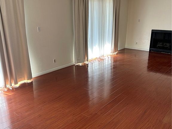 5th image of 1401 Valley View Rd APT 129