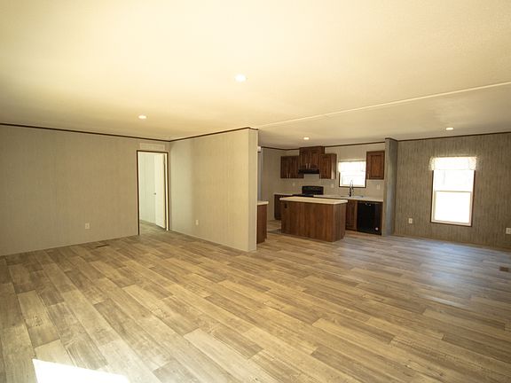 4th image of 1778A Zettwell Rd