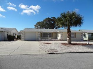 11201 White Oak Ln, Port Richey, FL 34668