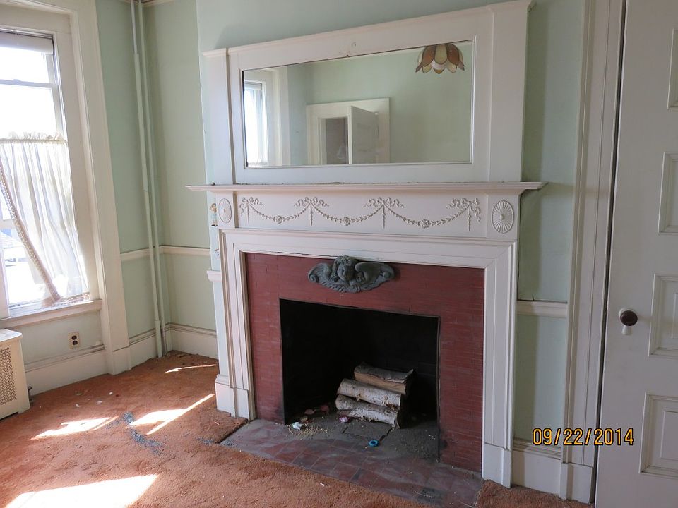2nd image of 25 Conant St