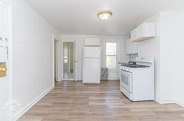 1st image of 2421 Dean St #9