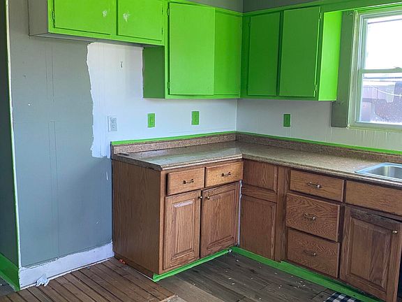 2nd image of 4623 Fennel Rd