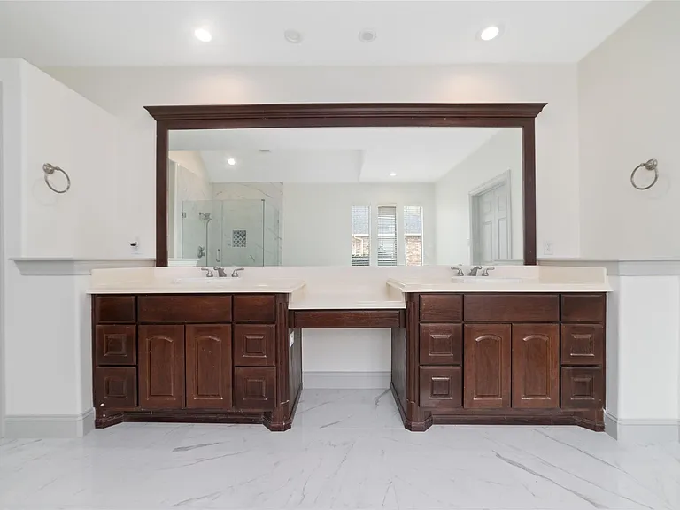 3505 Parkside Dr — Photo 16