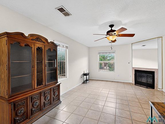 4th image of 8616 El Monte Ln NE