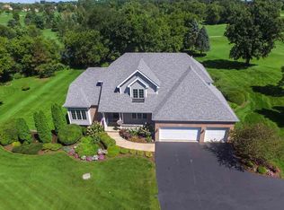 2448 Cairnwell Dr, Belvidere, IL 61008