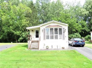 50 Rome Ln, Ontario, NY 14519