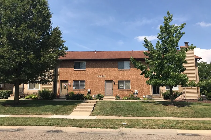 5326 Boehm Dr APT A photo 1