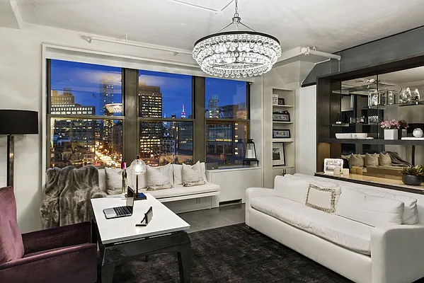 Sold by Nest Seekers International | media 30