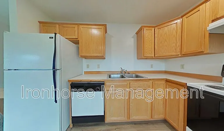 9 Michael Grove Ave #11 — Photo 8