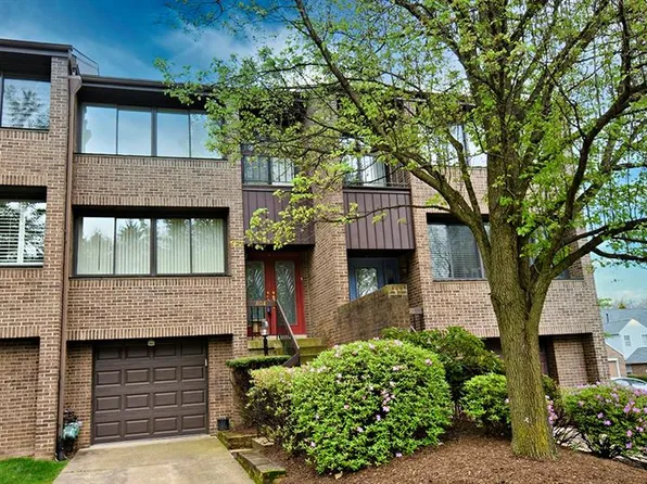 804 Fairways Dr, Oakmont, PA 15139