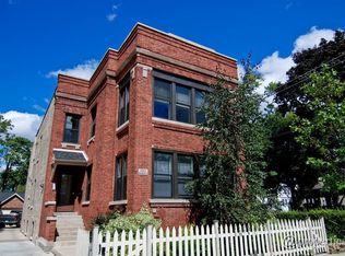 4352 W Grace St #2, Chicago, IL 60641