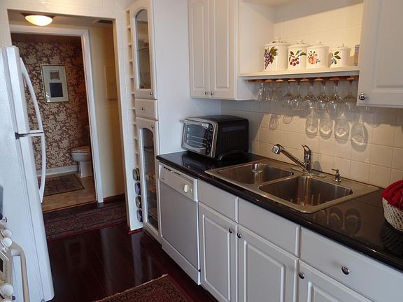 4th image of 1801 S Flagler Dr APT 1408