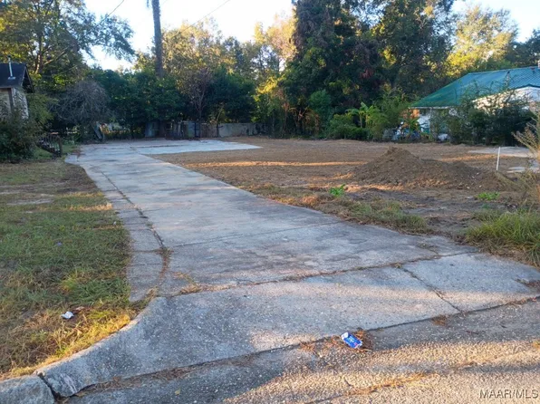 808 Dutch St, Dothan, AL 36301