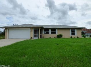 600 Maple Ave N, Lehigh Acres, FL 33972