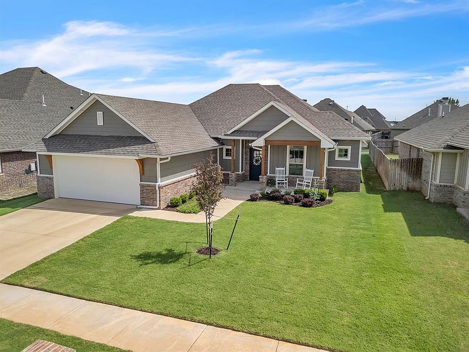 1st image of 18716 Lazy Grove Dr