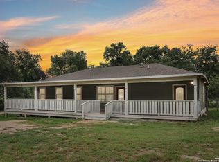 1918 Sandy Cir, San Antonio, TX 78264