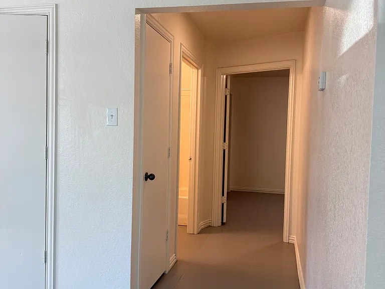 218 N 6th St #218 — Photo 8