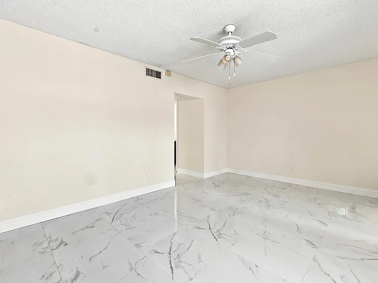 5120 Elmhurst Rd #A — Photo 15