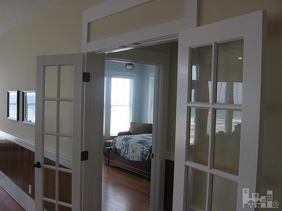5th image of 305 S Fort Fisher Boulevard #A