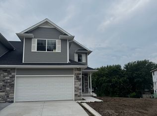 5745 Holstrom Ct, Lincoln, NE 68516