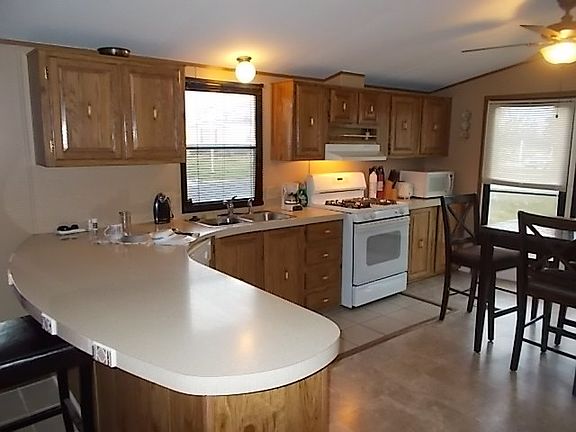 4th image of 49597 Au Lac Dr E