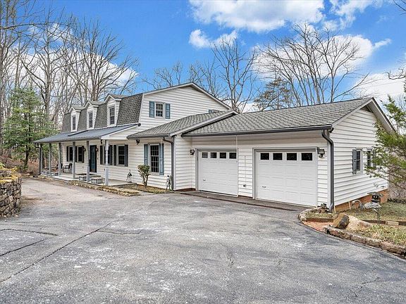 3rd image of 5127 Hunting Hills Dr