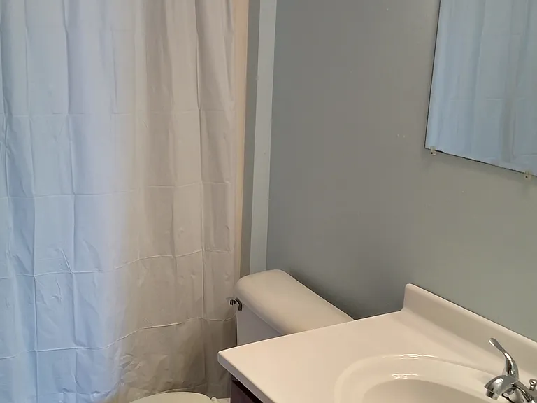 821 Westwood Dr — Photo 8