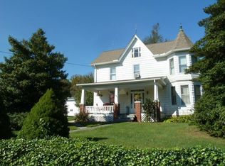 13862 Crossroads Ave, Felton, PA 17322