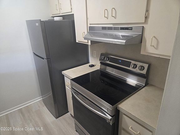 3rd image of 247 San Juan Cir