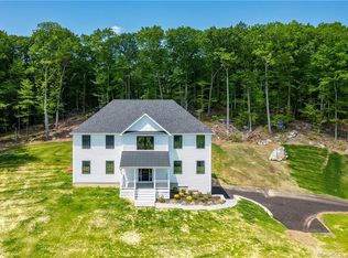 3 Ridge Valley Rd, Newtown, CT 06470