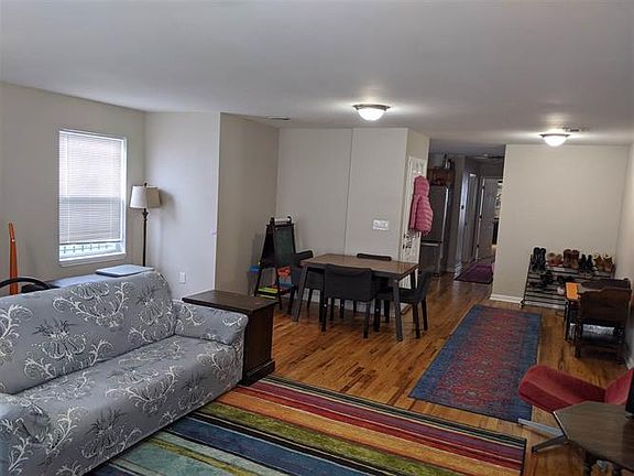 2nd image of 113 Oxford Ave #2