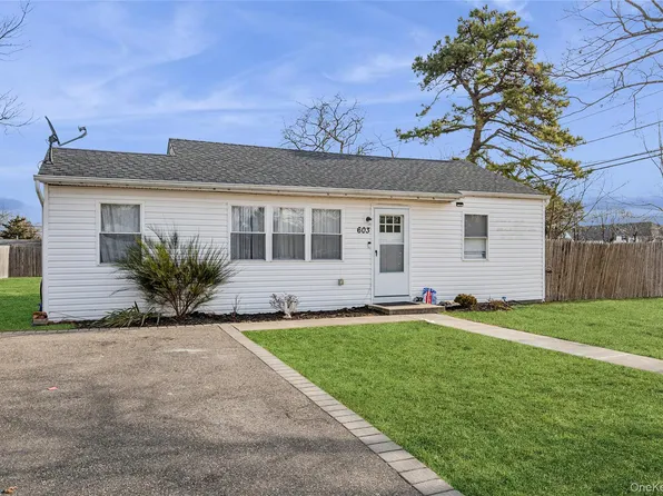 603 Doane Avenue, Bellport, NY 11713