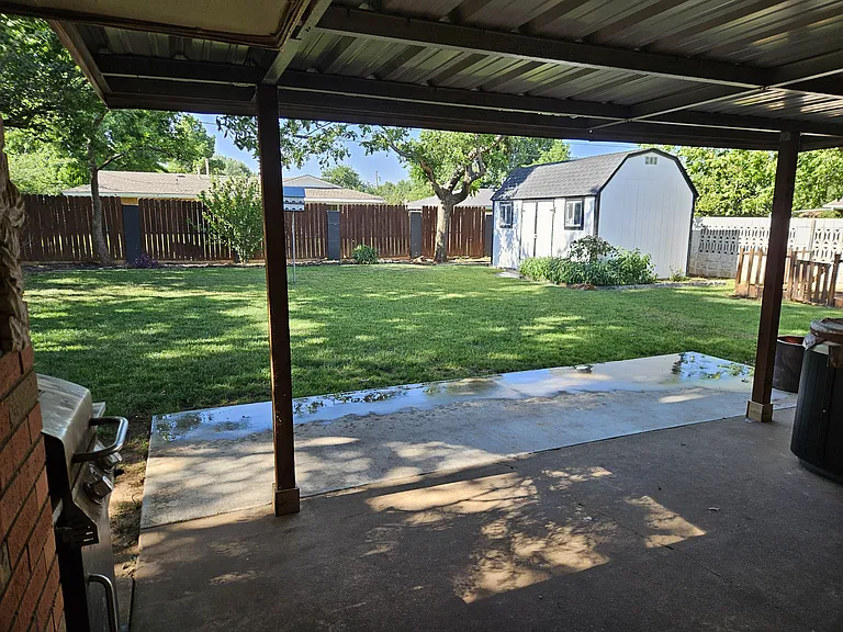 641 W Beam Ave — Photo 14